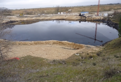 Laguna contaminada en Arganda del Rey