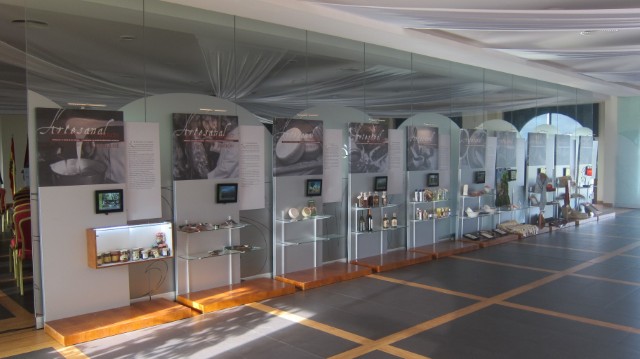Exposición de productos artesanales y agroalimentarios