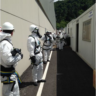 Experts ready for the disinfection of the area.