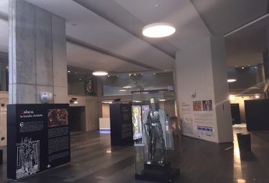Vista interior de la sala de exposición del castino. 