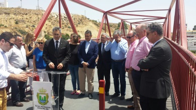 Inauguración de la pasarela entre Olula del Río y Fines (Almería)