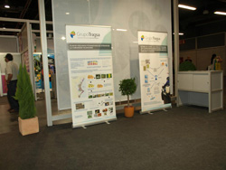 Carteles expuestos em el stand del Grupo Tragsa.