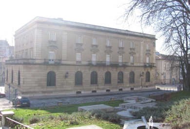 Las obras mantendrán la estructura y la fachada de la actual sede del Banco de España en Vitoria.