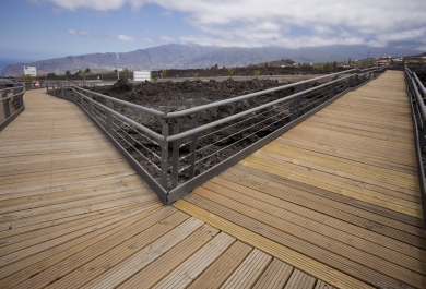 Plataforma de acceso al Tuvo de Todoque (La Palma)